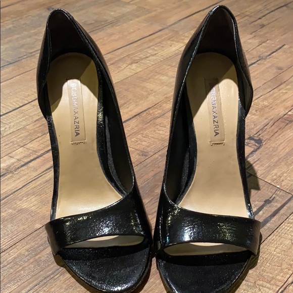 Sleek Black BCBG stilettos - Picture 2 of 3